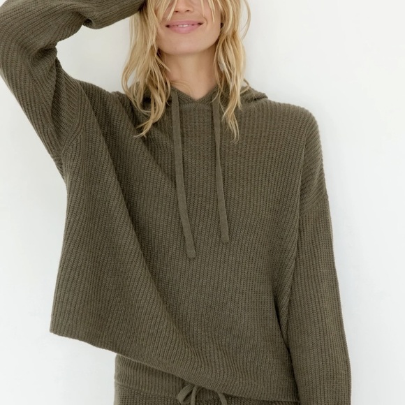 Jenni Kayne Sweaters - Jenni Kayne Alpaca Fisherman Hoodie Merino Wool Olive Green Small